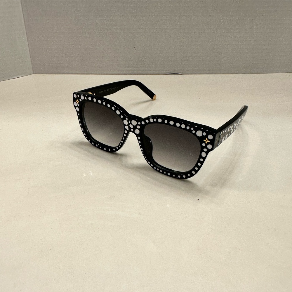 Louis Vuitton x Kusama Yayoi Women's Sunglasses Dotted Black Italy